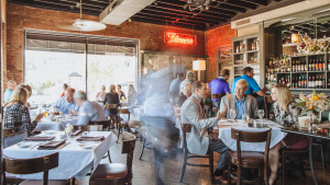Photo of lunch crowd inside Cheever's Cafe